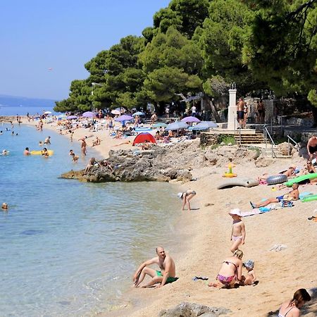 Apartments With A Parking Space Brela, Makarska - 11552 Buitenkant foto