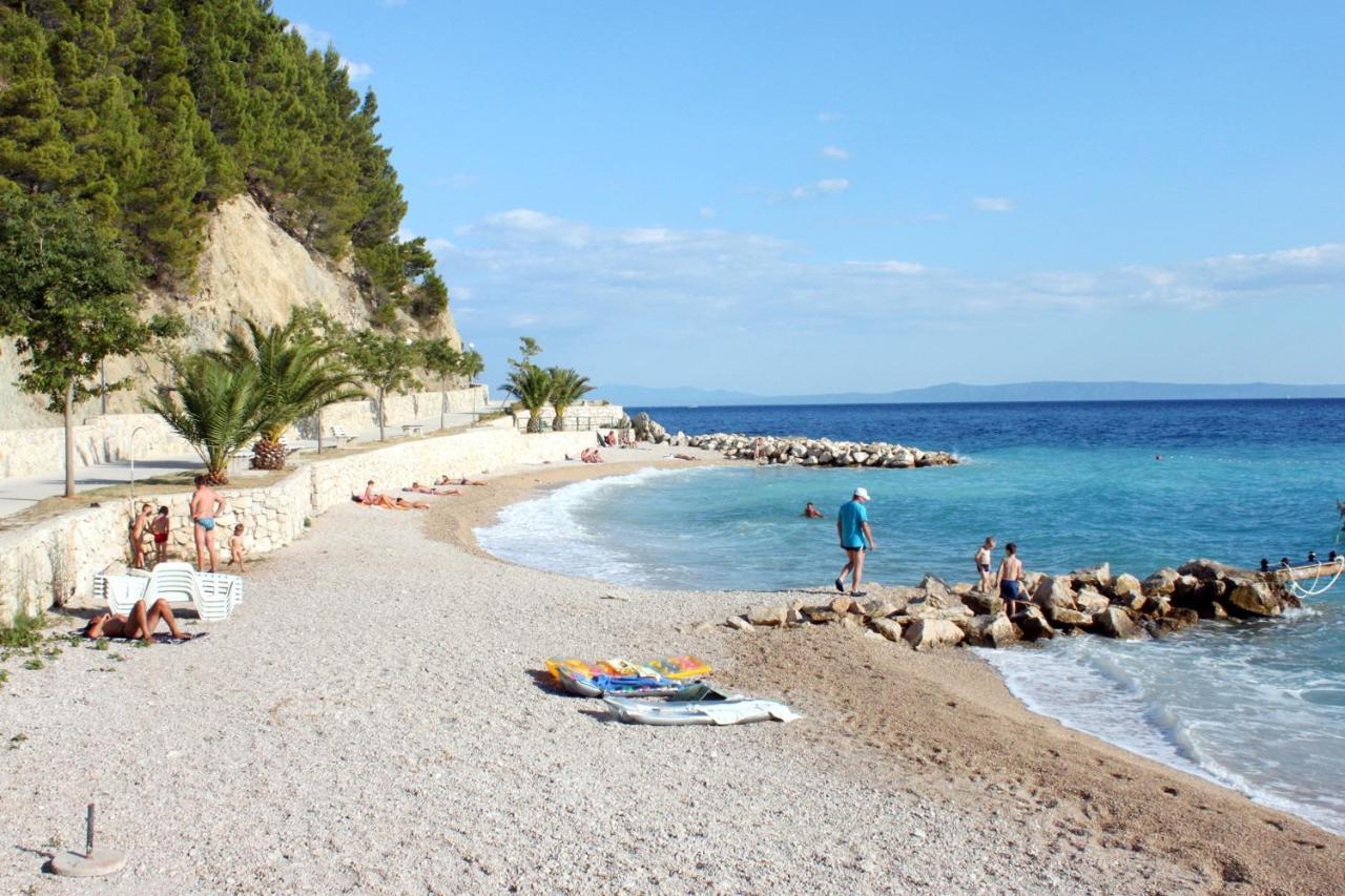 Apartments With A Parking Space Brela, Makarska - 11552 Buitenkant foto