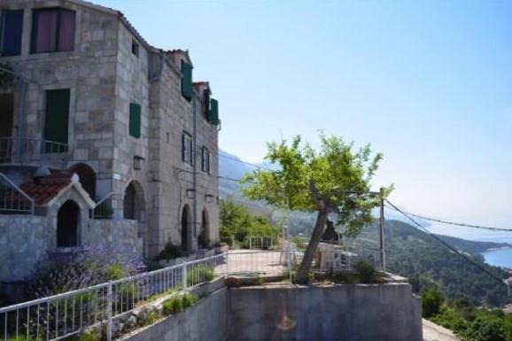 Apartments With A Parking Space Brela, Makarska - 11552 Buitenkant foto